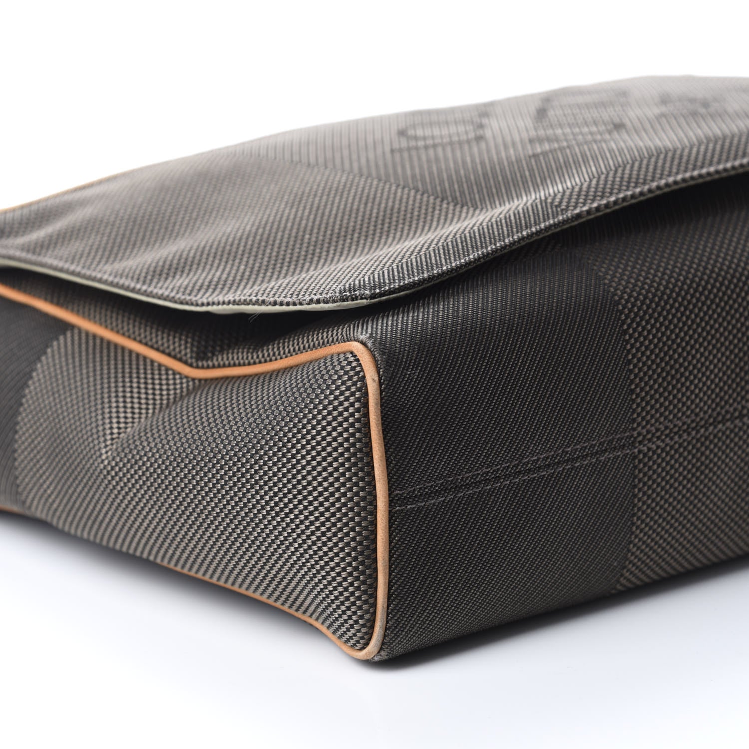 Louis Vuitton Damier Geant Messenger Bag Sable 6 of 11