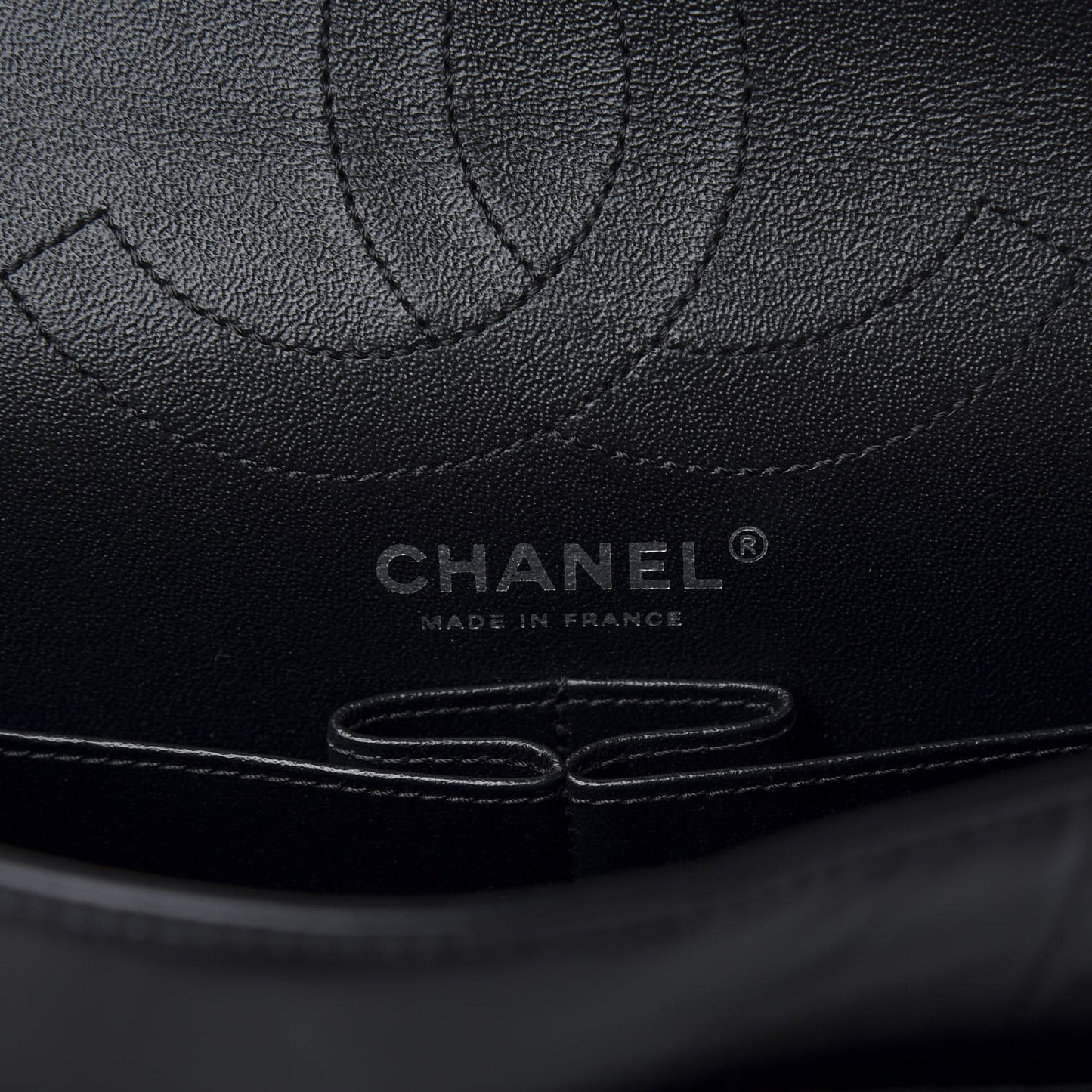 Aged Calfskin Chevron Quilted 2.55 Reissue 226 So Black