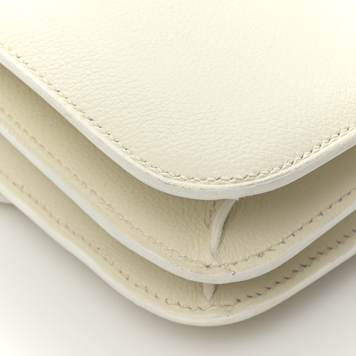 Evercolor Constance 18 White
