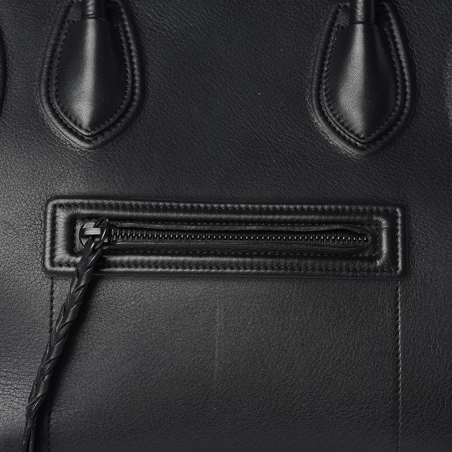 Supple Calfskin Medium Phantom Luggage Black