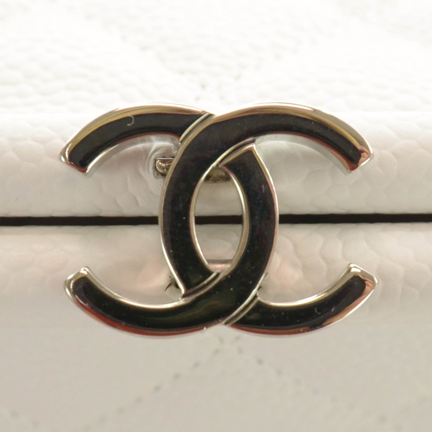 Chanel Caviar Quilted Timeless Clutch White 4 of 7
