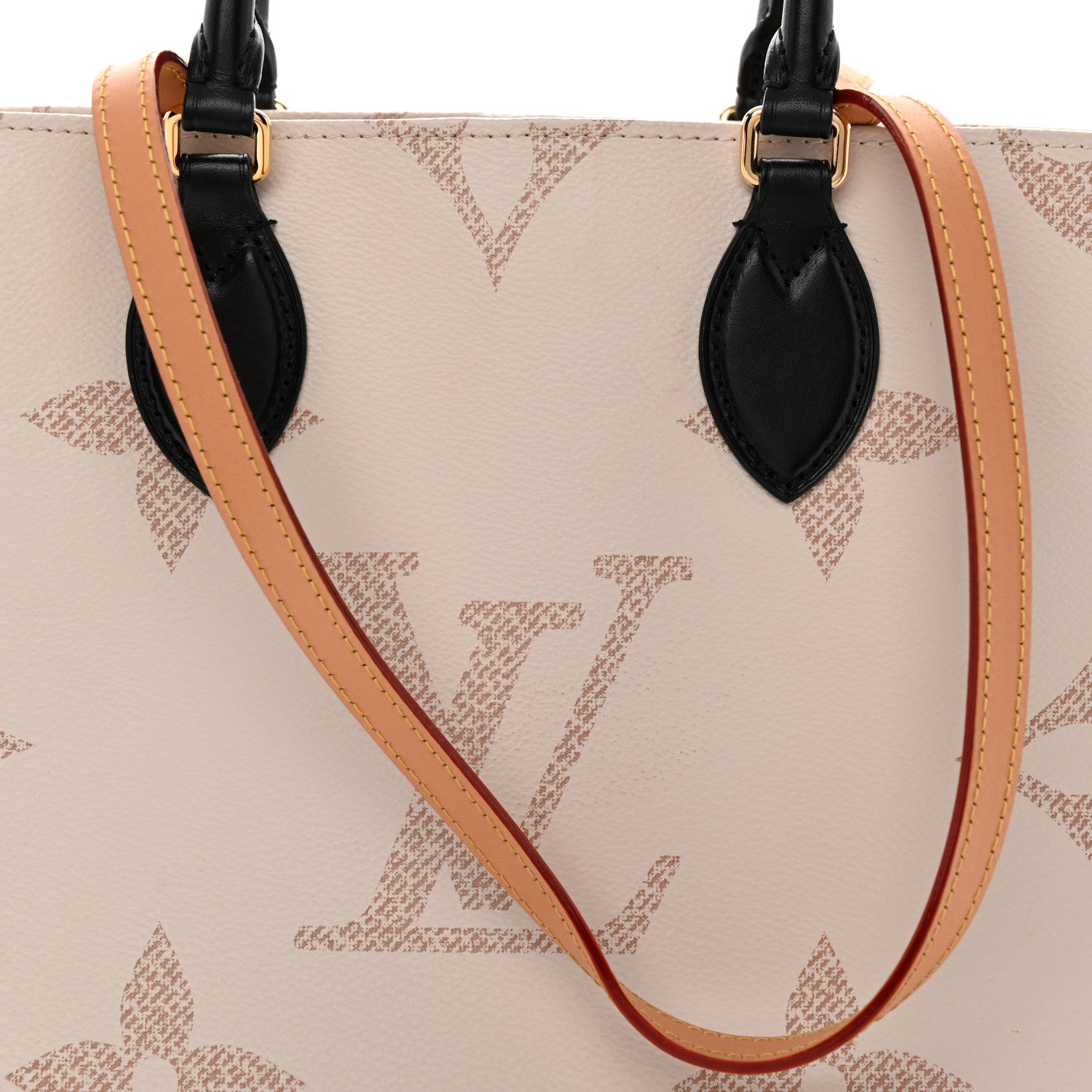 Louis Vuitton Monogram Dune Giant Onthego MM 7 of 9