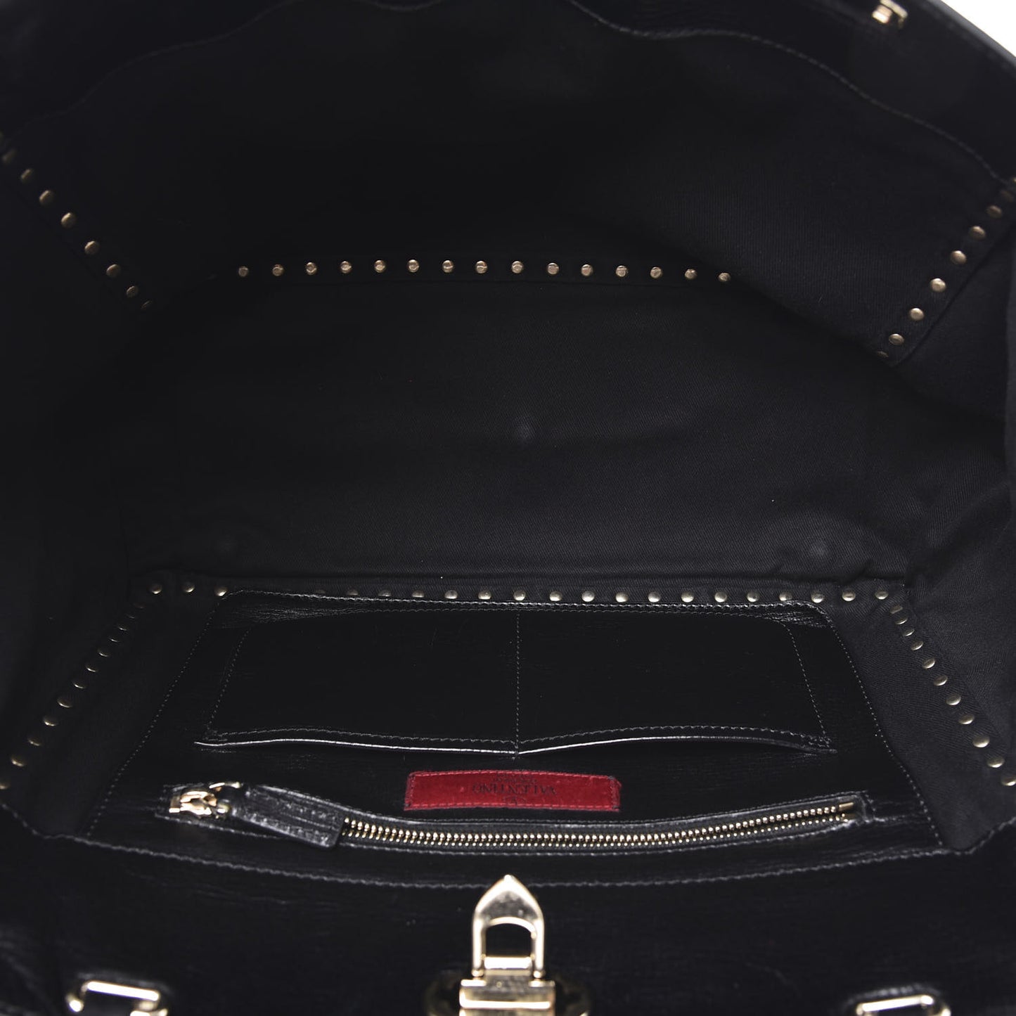 Textured Calfskin Medium Rockstud Tote Black