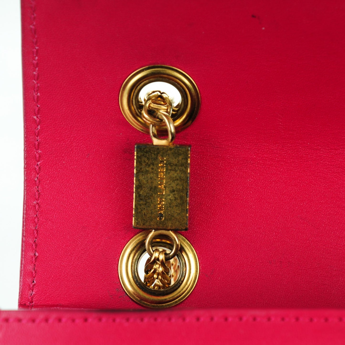 Calfskin Medium Classic Betty Fuchsia