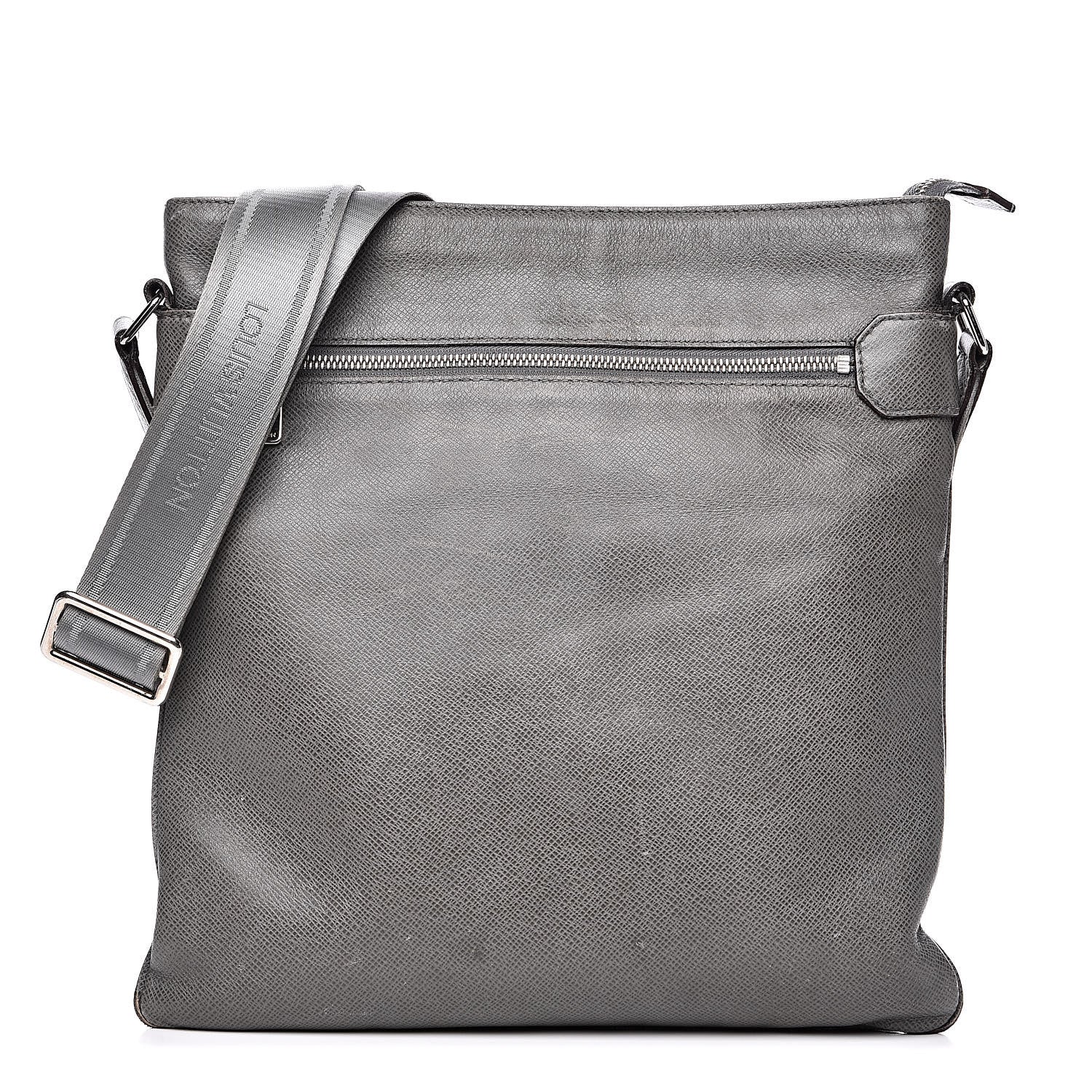 Louis Vuitton Taiga Sasha Messenger Glacier 1 of 14