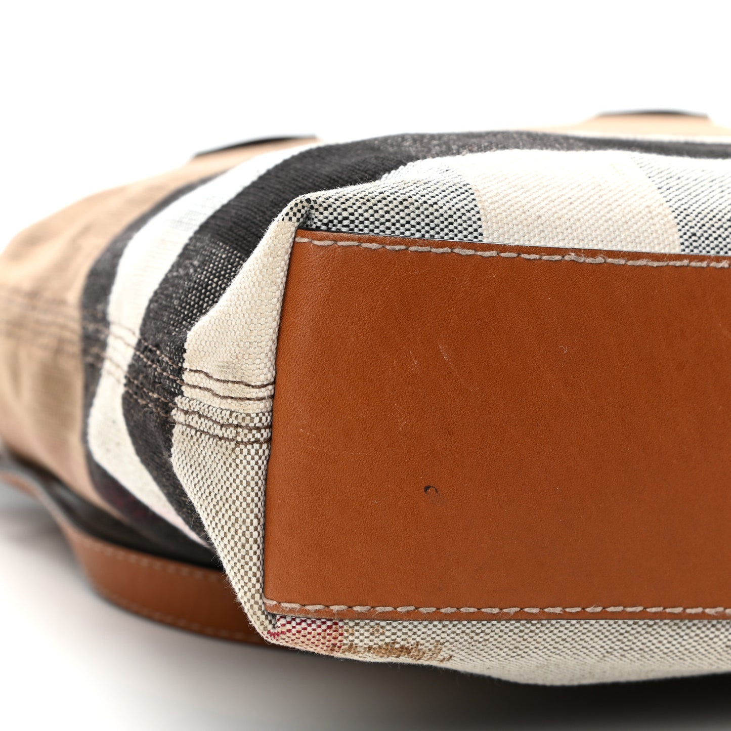 Canvas Mega Check Medium Tottenham Brit Tote Saddle Brown