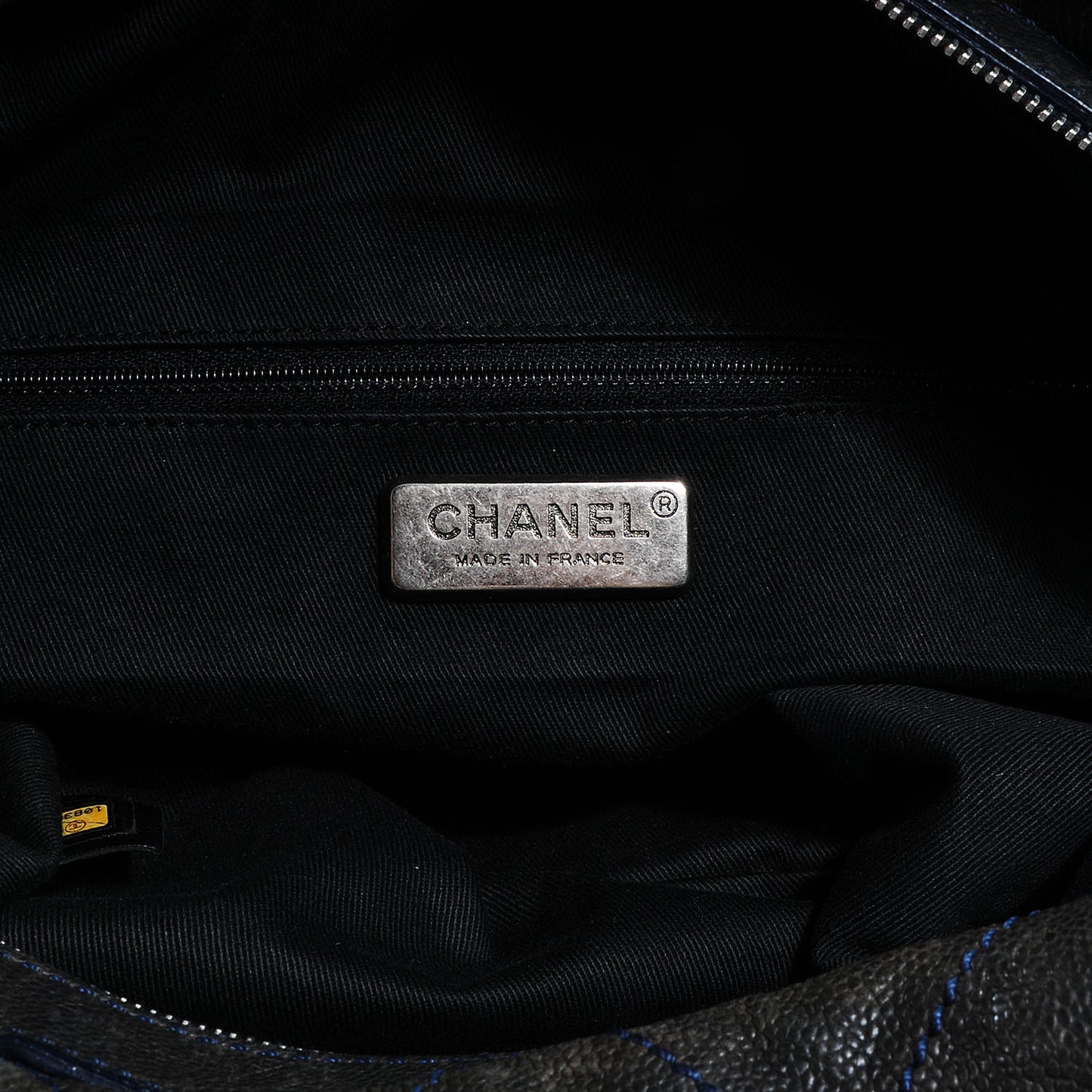 Caviar Large Outdoor Hobo Black
