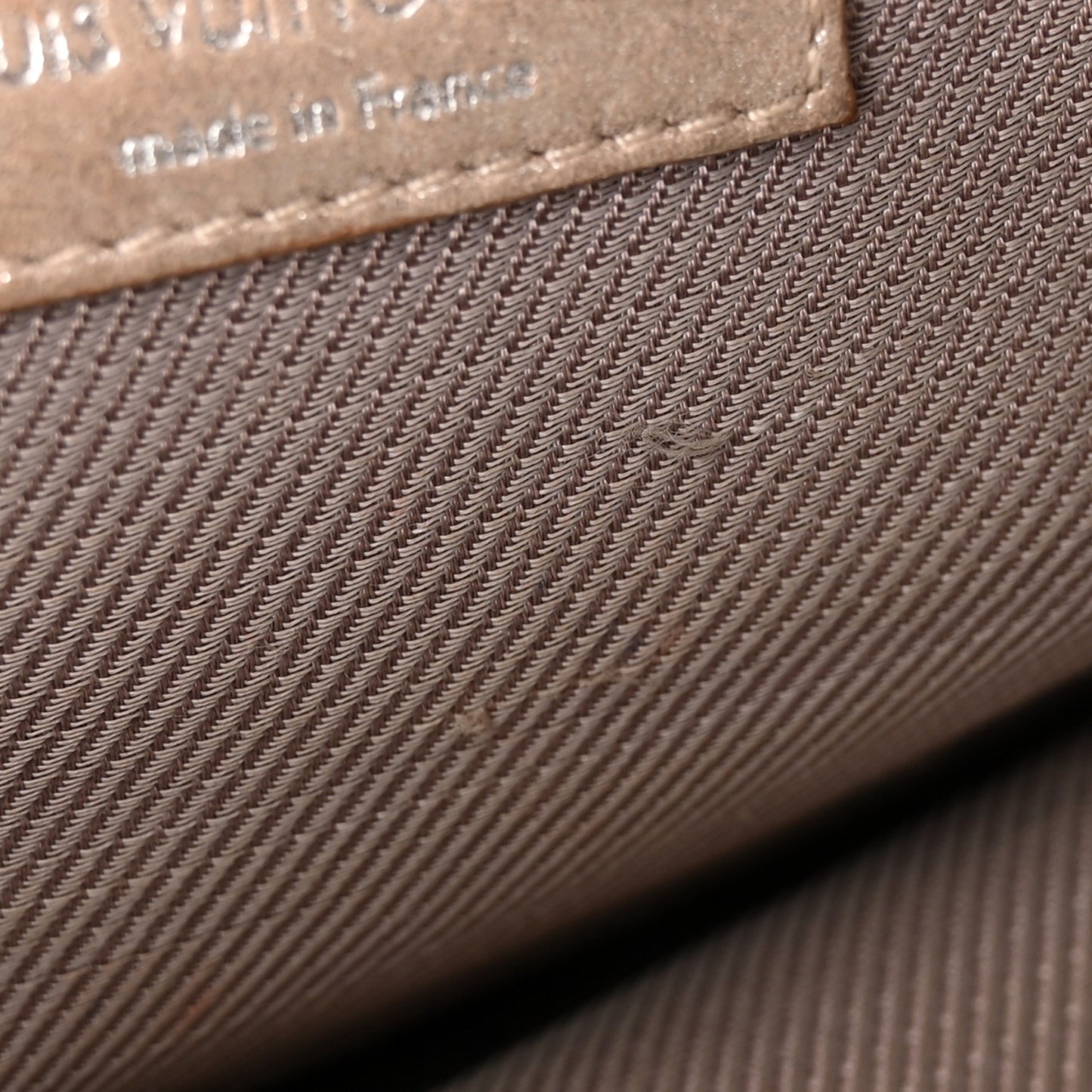 Monogram Shimmer Halo Gold