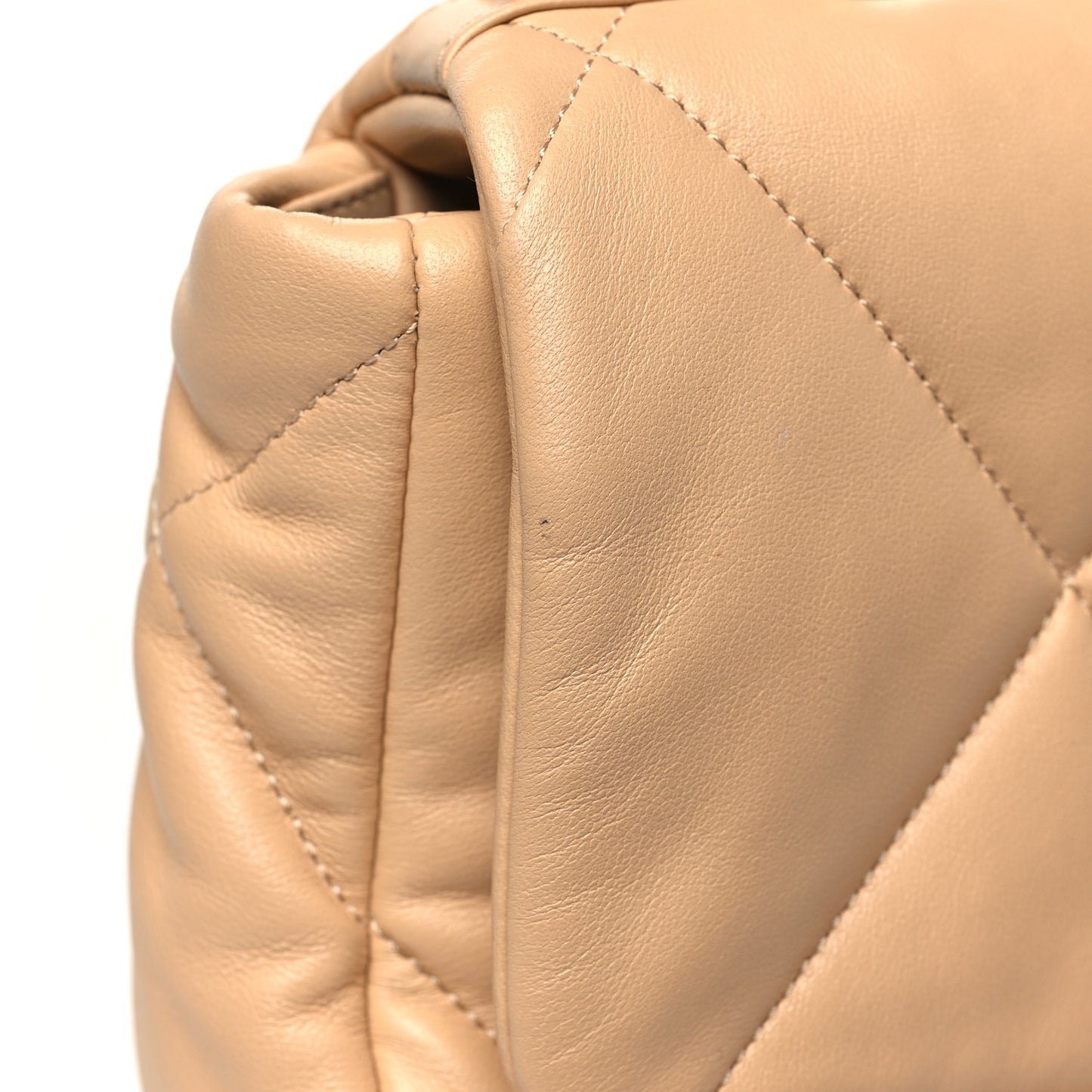 Lambskin Quilted Medium Chanel 19 Flap Beige