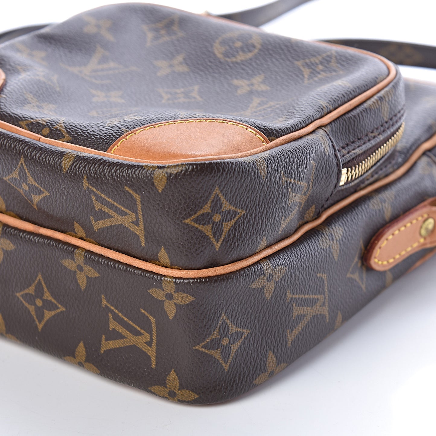 Monogram Amazone