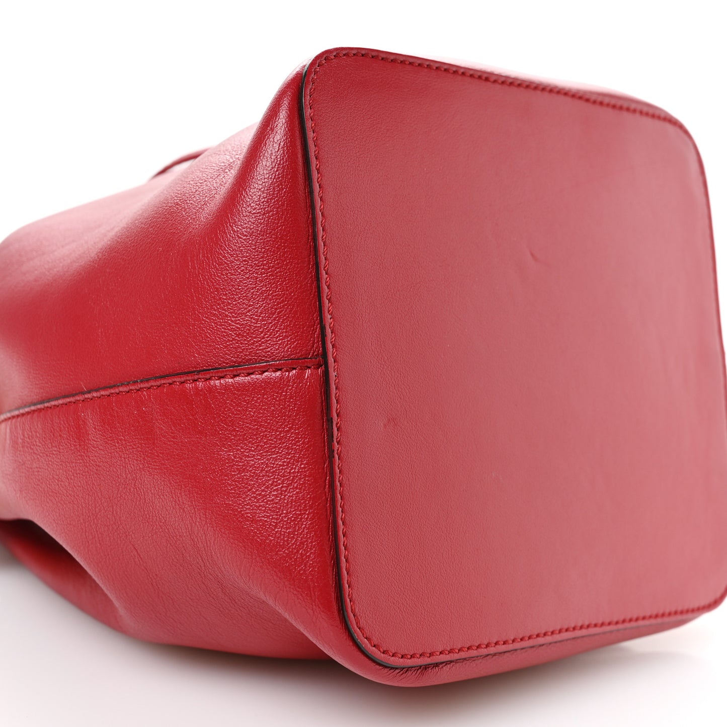 Vitello Grace Matte F is Fendi Grande Mon Tresor Bucket Bag Fragola