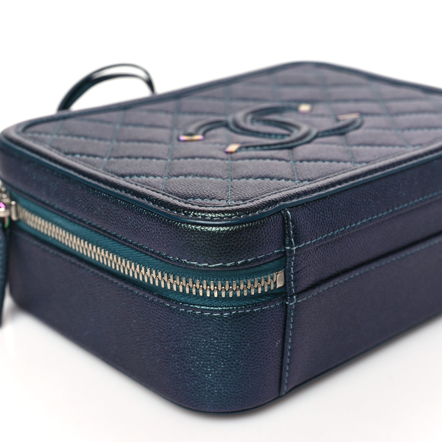 Iridescent Caviar Quilted Medium CC Filigree Vanity Case Dark Turquoise