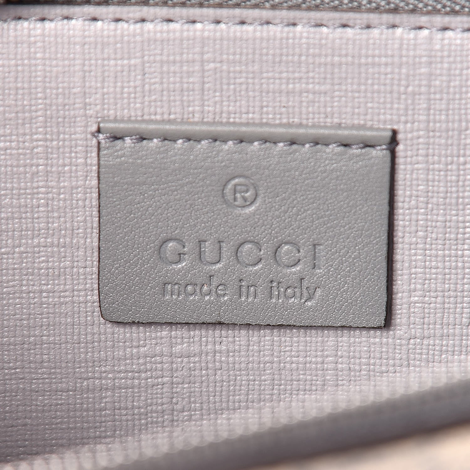 Gucci GG Supreme Monogram GG Pierce Chain Clutch Wallet Ecru Grigio 8 of 10
