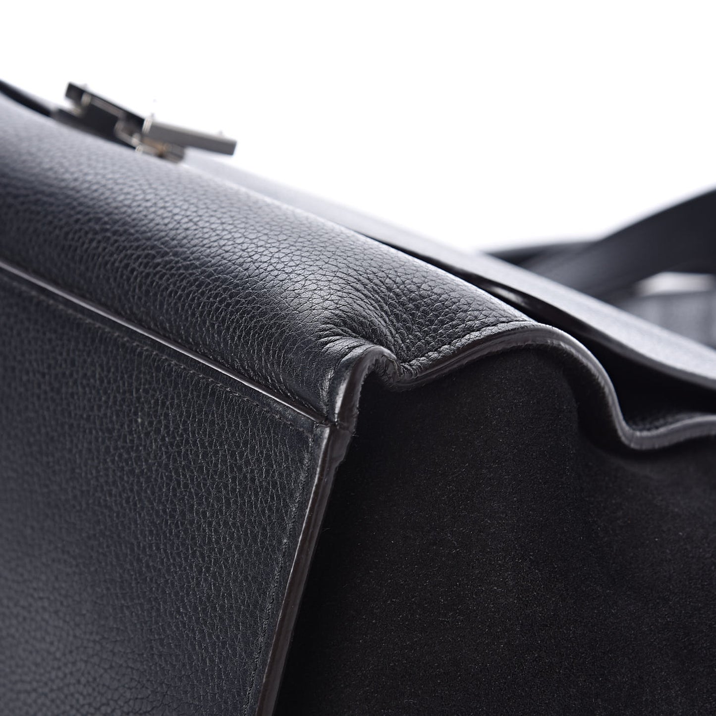 Drummed Calfskin Suede Medium Trapeze Black