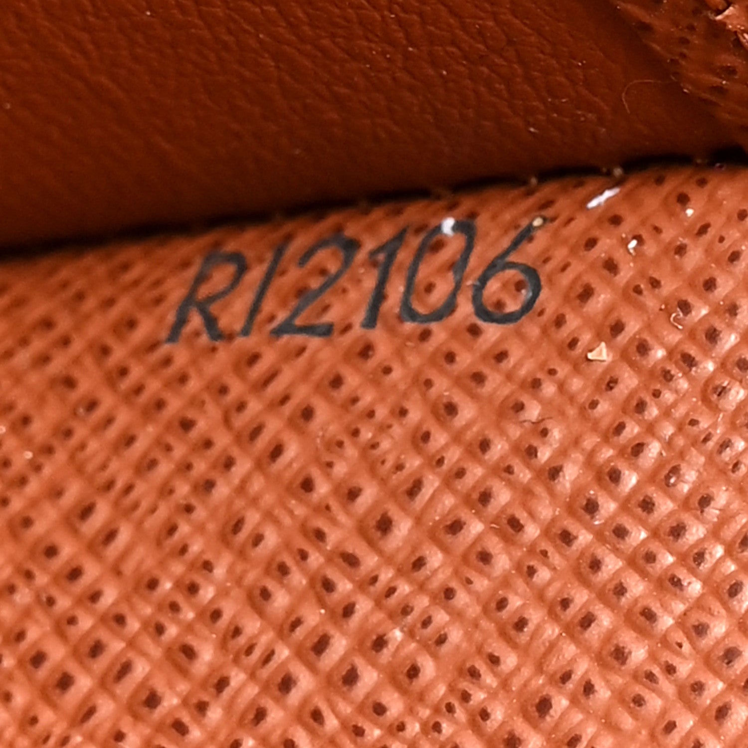 Louis Vuitton Monogram Large Ring Agenda Cover 7 of 9