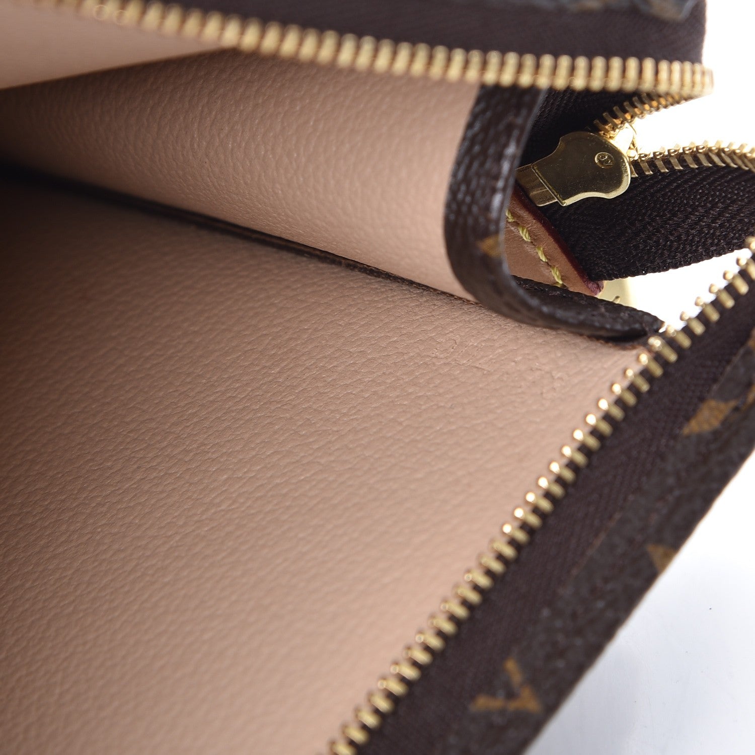 Louis Vuitton Monogram Toiletry Pouch 26 7 of 7