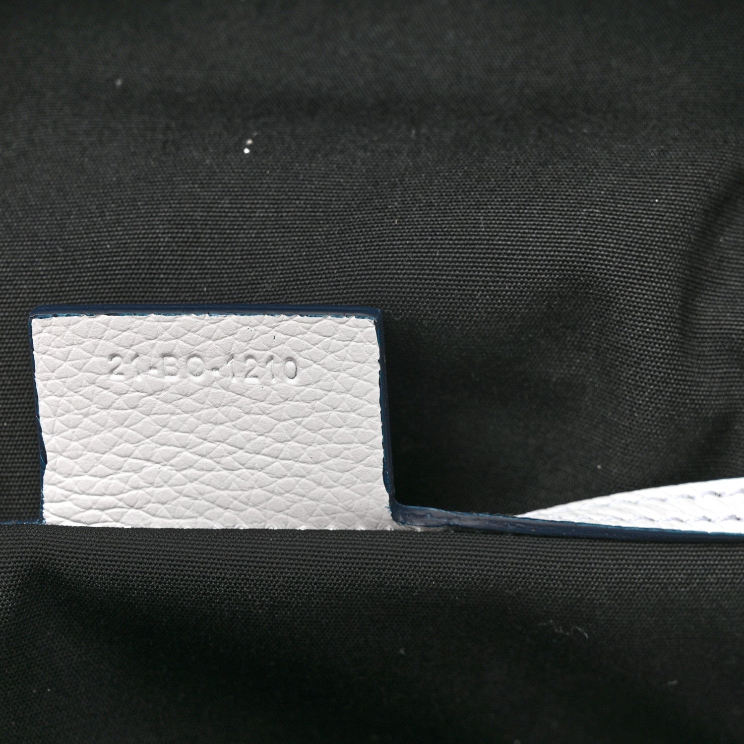 Christian Dior X SHAWN STUSSY Grained Calfskin Ox Head Crossbody Backpack White 7 of 11