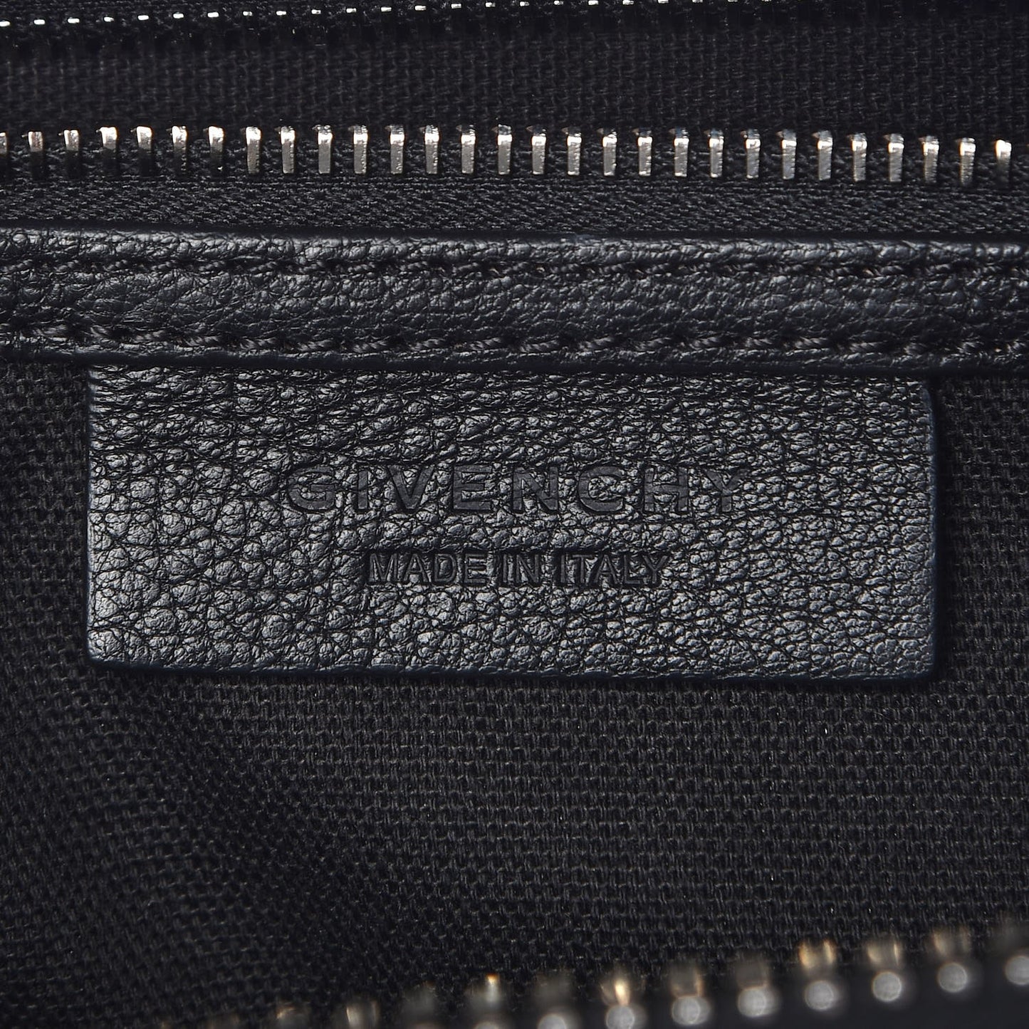 Sugar Goatskin Medium Antigona Black