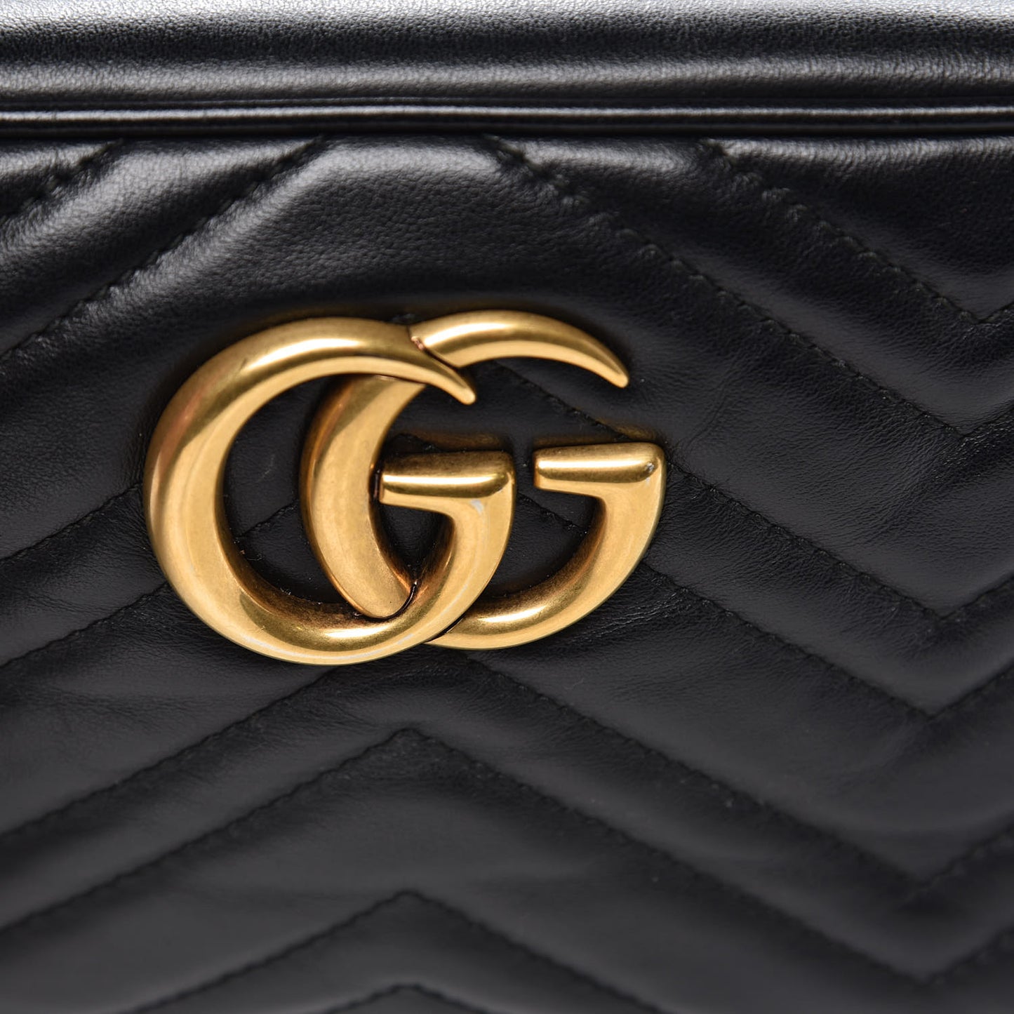 Calfskin Matelasse Small GG Marmont Chain Shoulder Bag Black