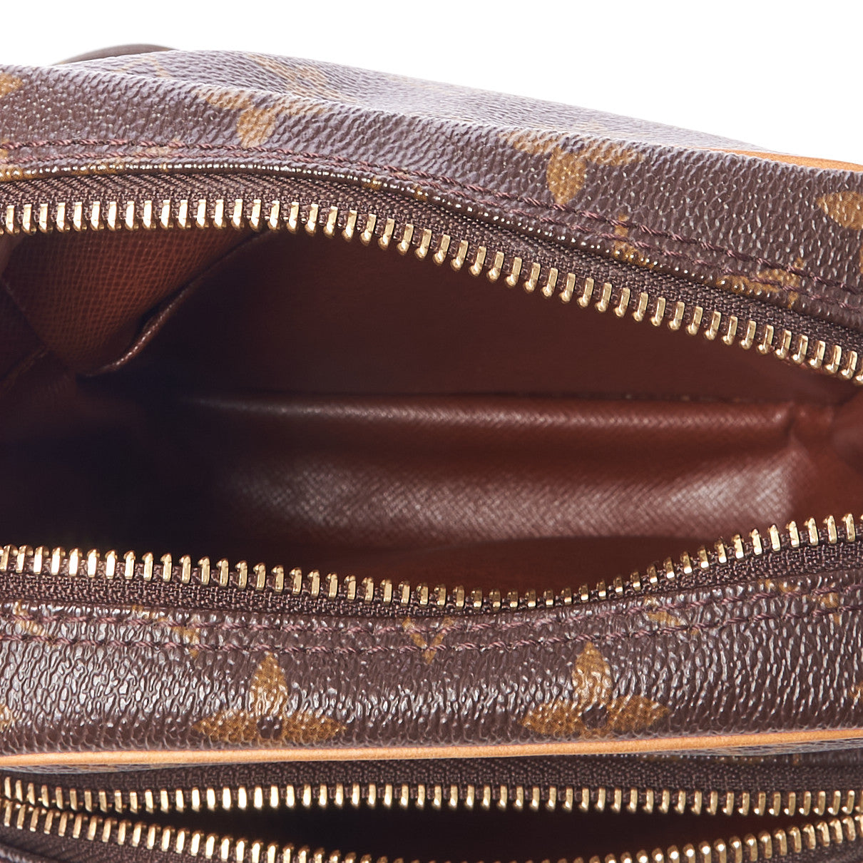 Monogram Amazone
