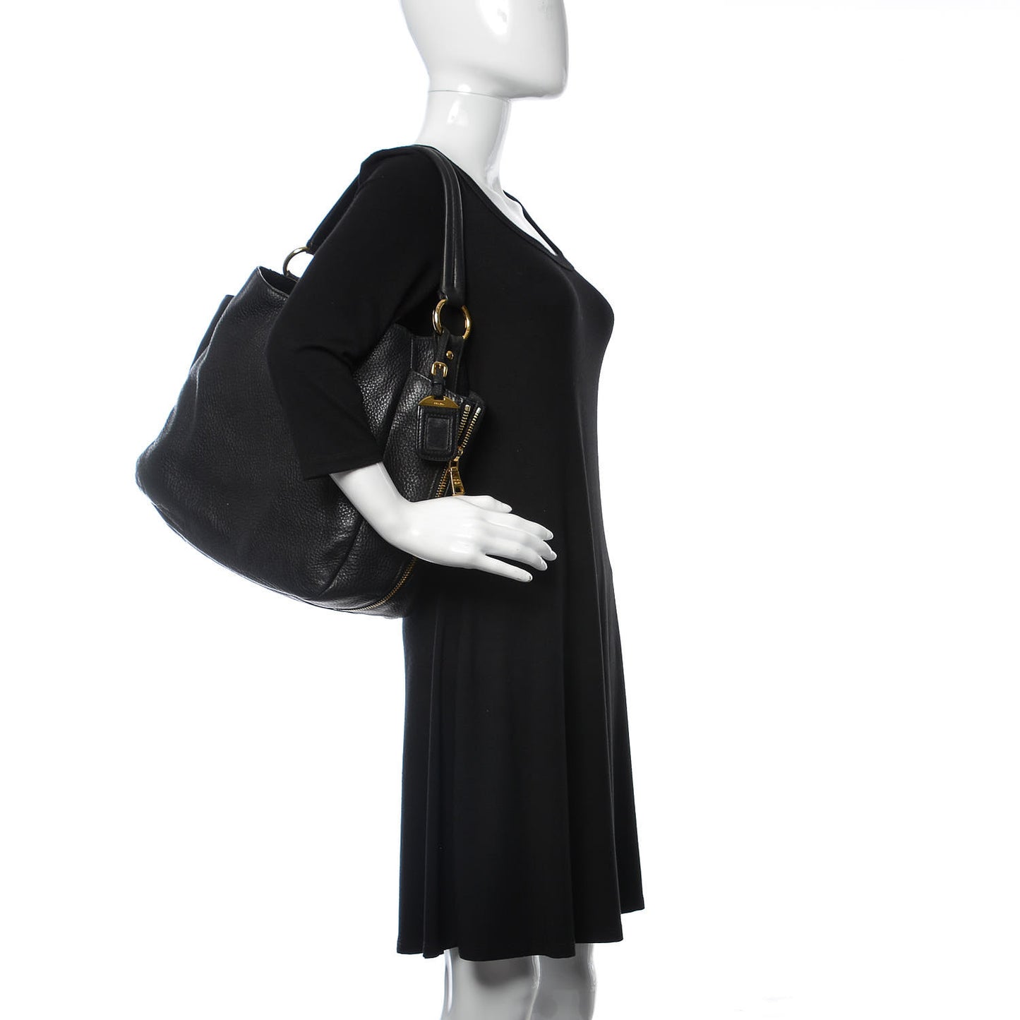 Vitello Daino Side Zip Pocket Hobo Black