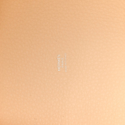 Hermes Taurillon Clemence Picotin Lock 18 PM Nata 6 of 9