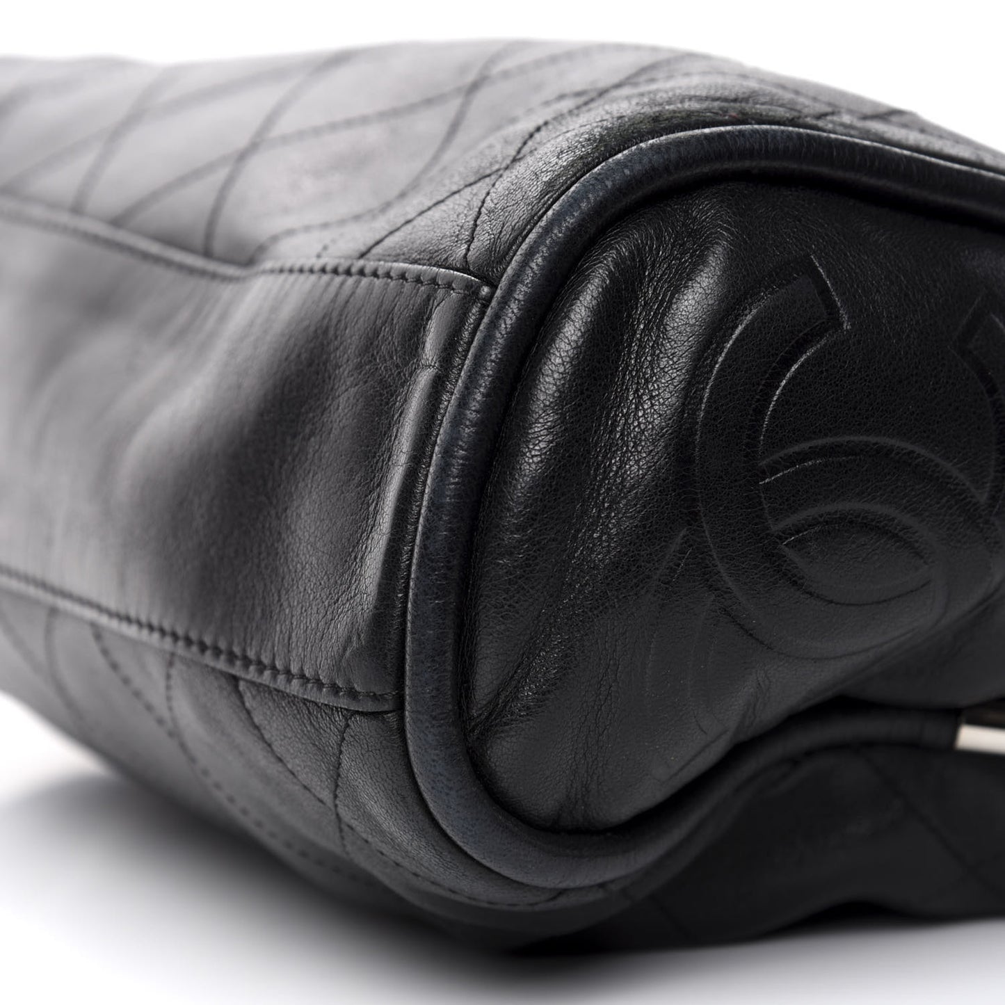 Lambskin Stitched Medium Ultimate Soft Tote Black