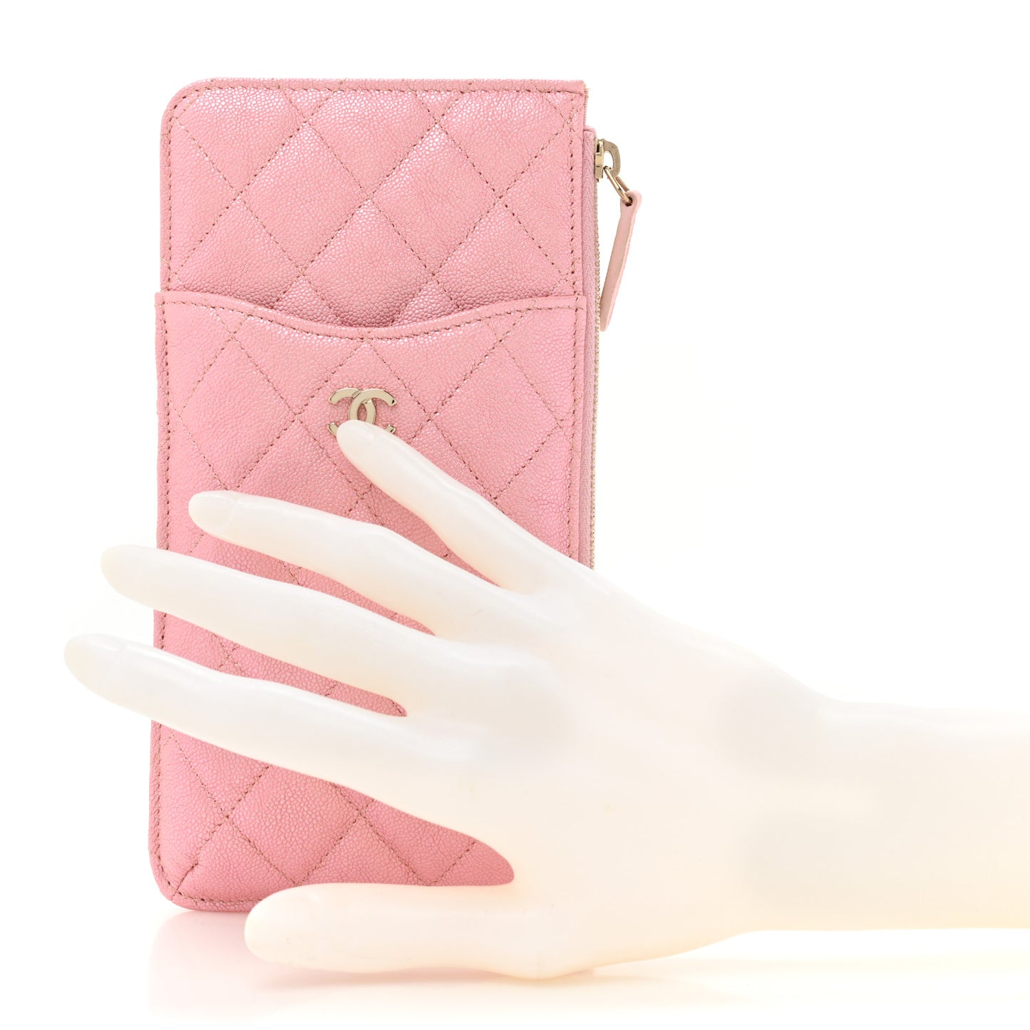 Iridescent Caviar Quilted Classic Flat Wallet Pouch Pink
