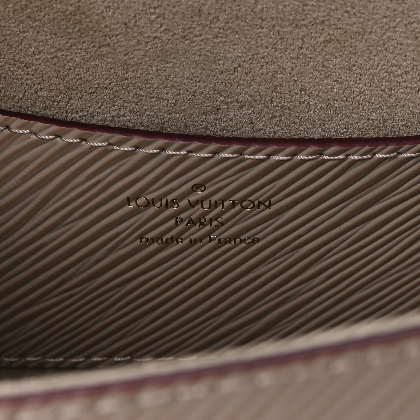 Epi Twist Shoulder Bag MM Galet Galet