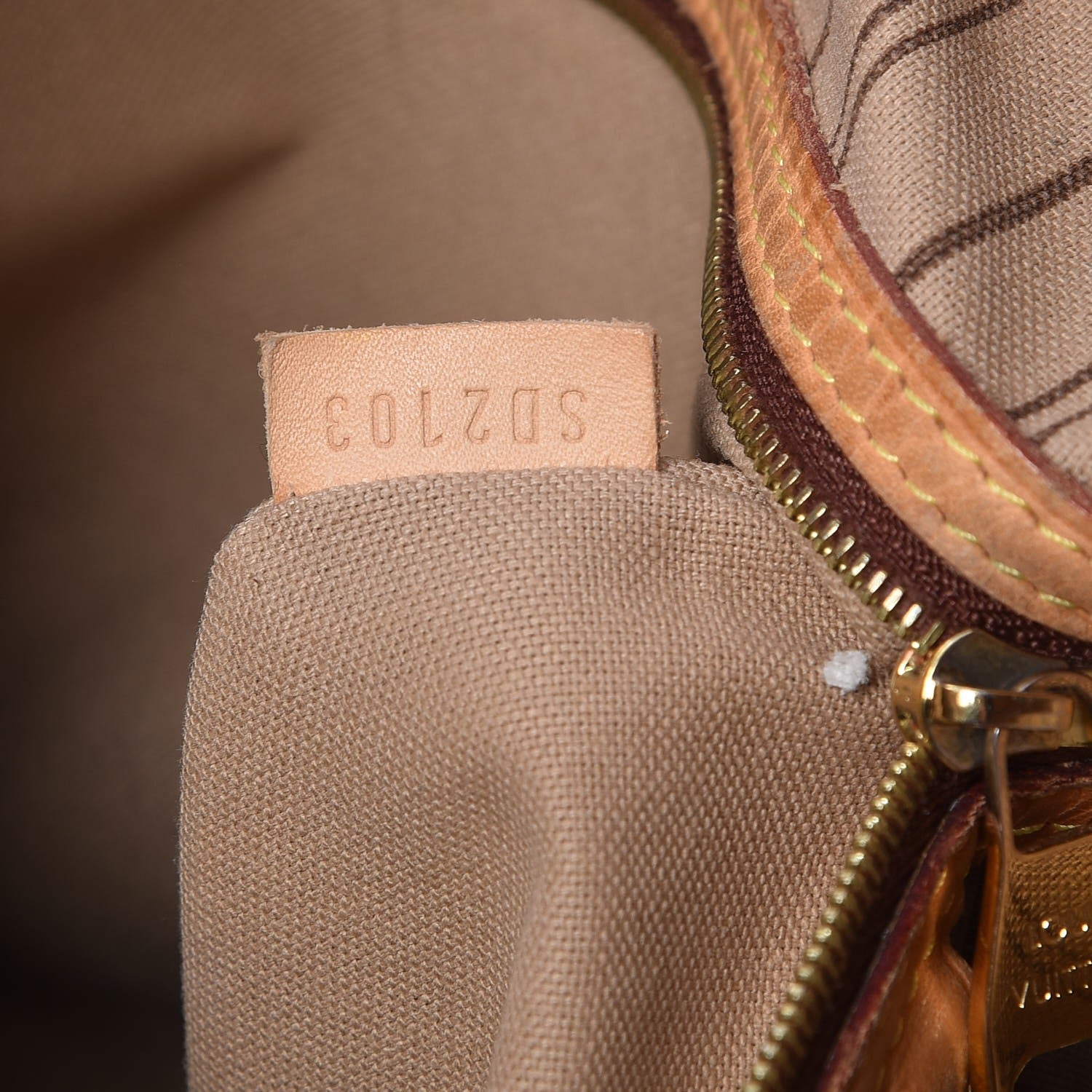Louis Vuitton Monogram Delightful MM 8 of 10