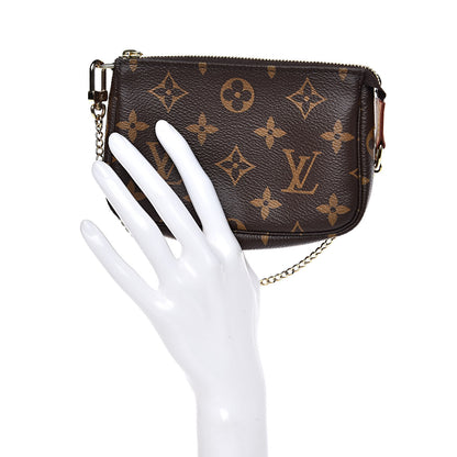 Louis Vuitton Monogram Mini Pochette Accessories 2 of 9