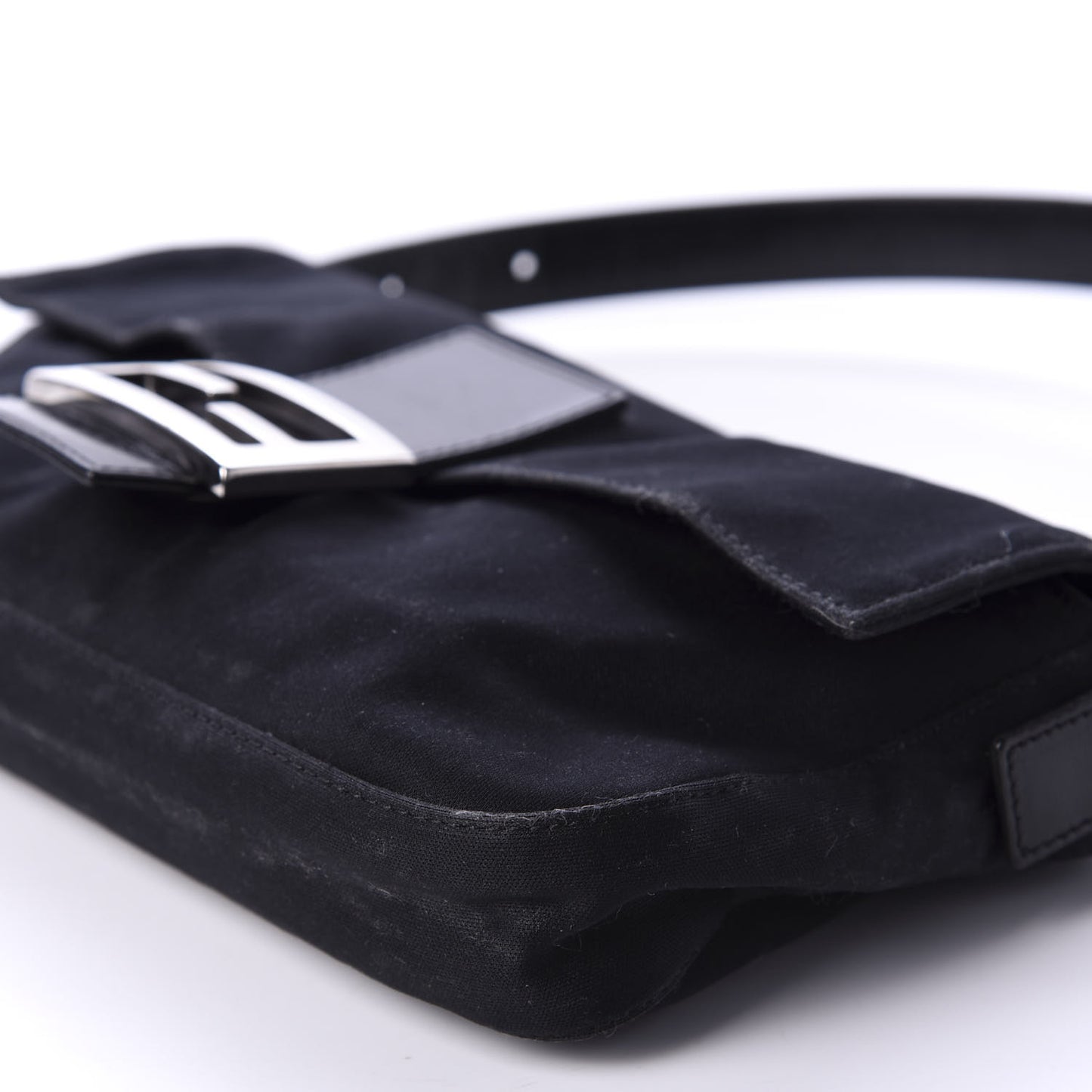 Satin Baguette Black
