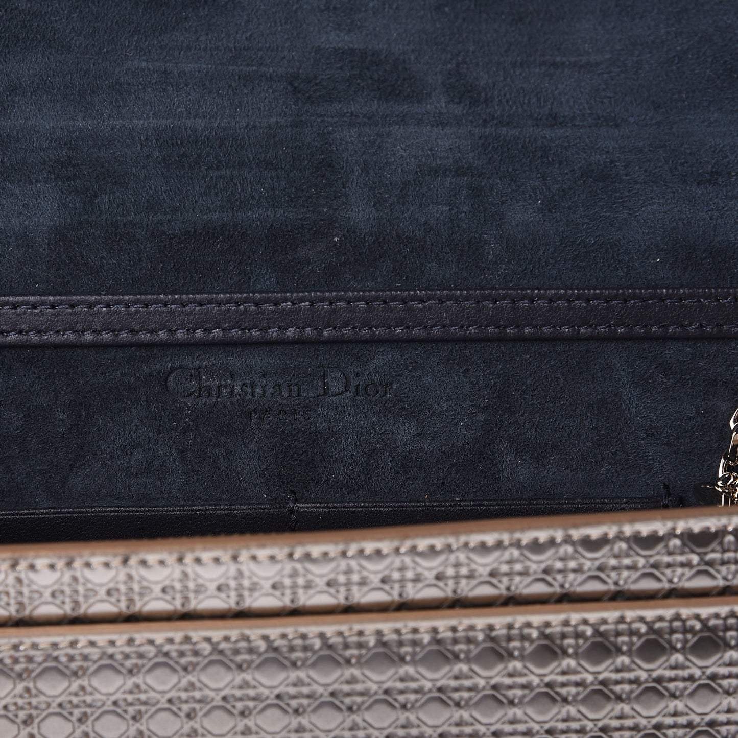 Metallic Patent Micro-Cannage 30 Montaigne 2 in 1 Pouch Gold