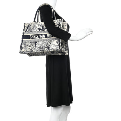 Christian Dior Canvas Embroidered Medium Palms Toile De Jouy Book Tote Blue 2 of 10