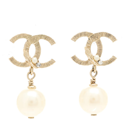 Chanel Pearl Crystal CC Drop Clip On Earrings Silver Pearly White 1 of 4