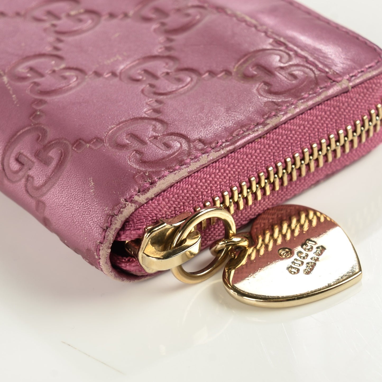Guccissima Heart Detail Zip Around Card Case Pink
