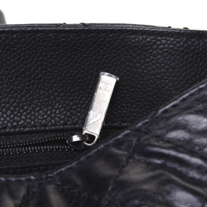 Chanel Caviar Aged Calfskin Medium Bubble Graphic Messenger Bag Black 13 of 18