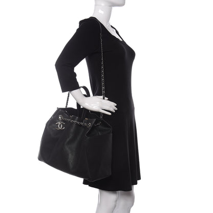 Chanel Grained Calfskin CC Pocket Tote Black 2 of 10