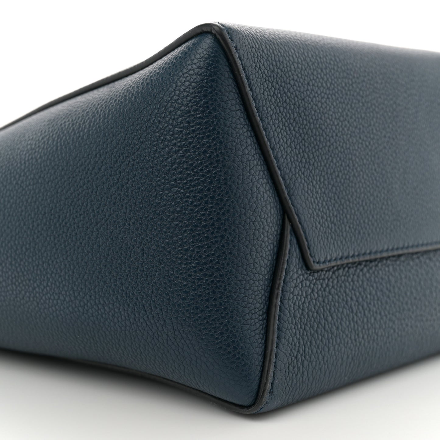 Soft Grained Calfskin Small Sangle Bucket Bag Navy