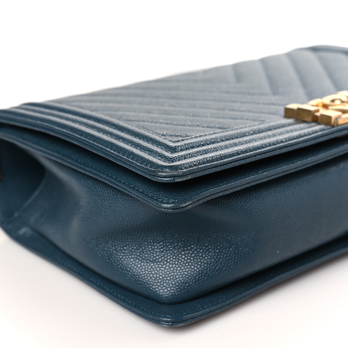 Caviar Chevron Quilted New Medium Boy Flap Blue