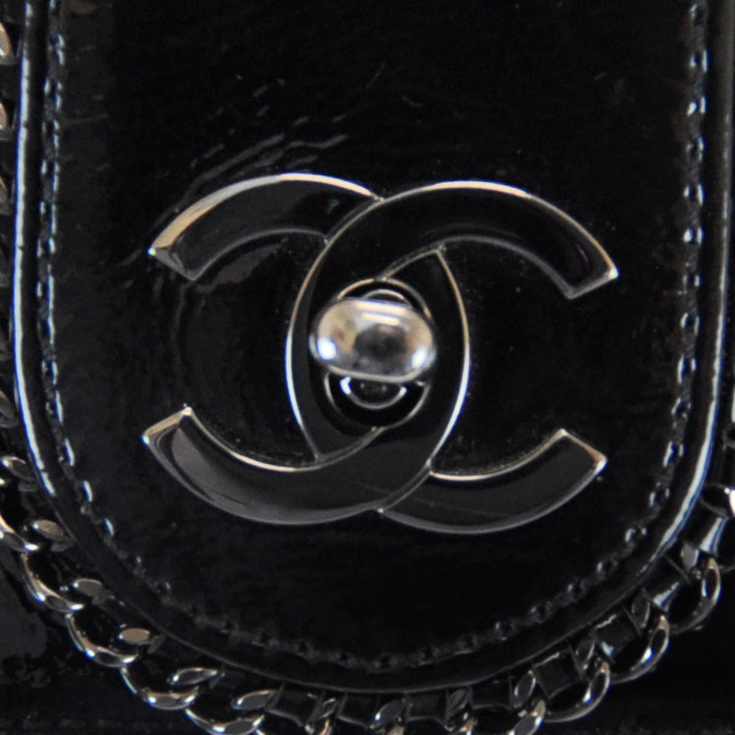 Patent Mini Madison Flap Black