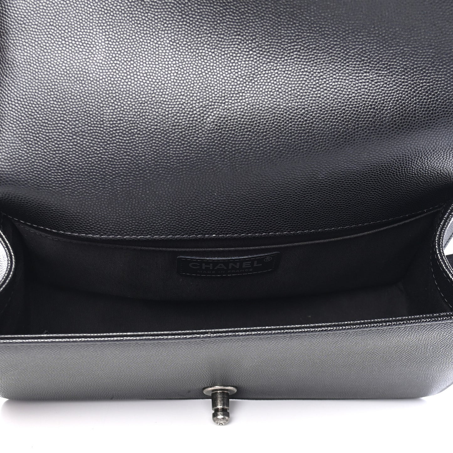 Caviar Quilted Medium Boy Flap Black