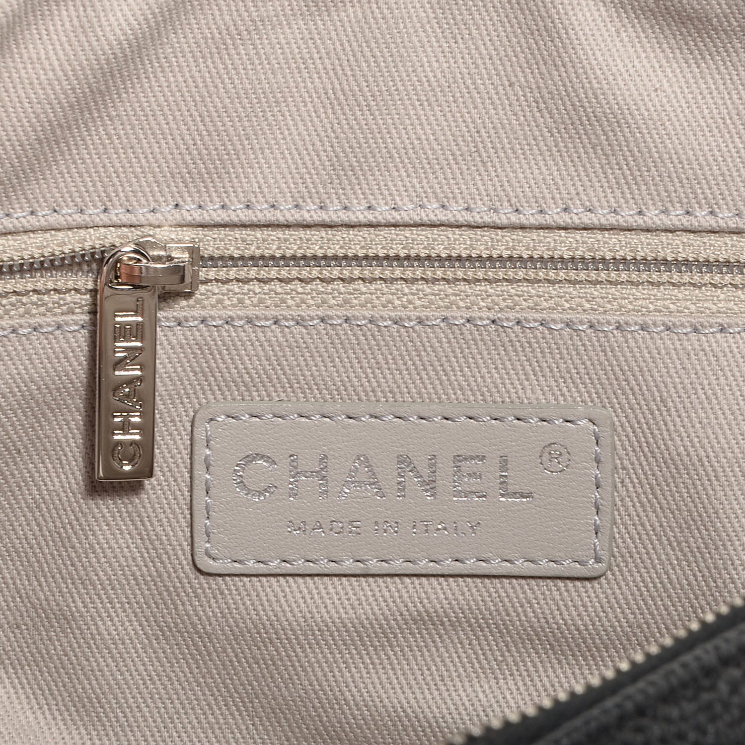 Chanel Caviar Quilted Medium Easy Flap Black 7 of 9