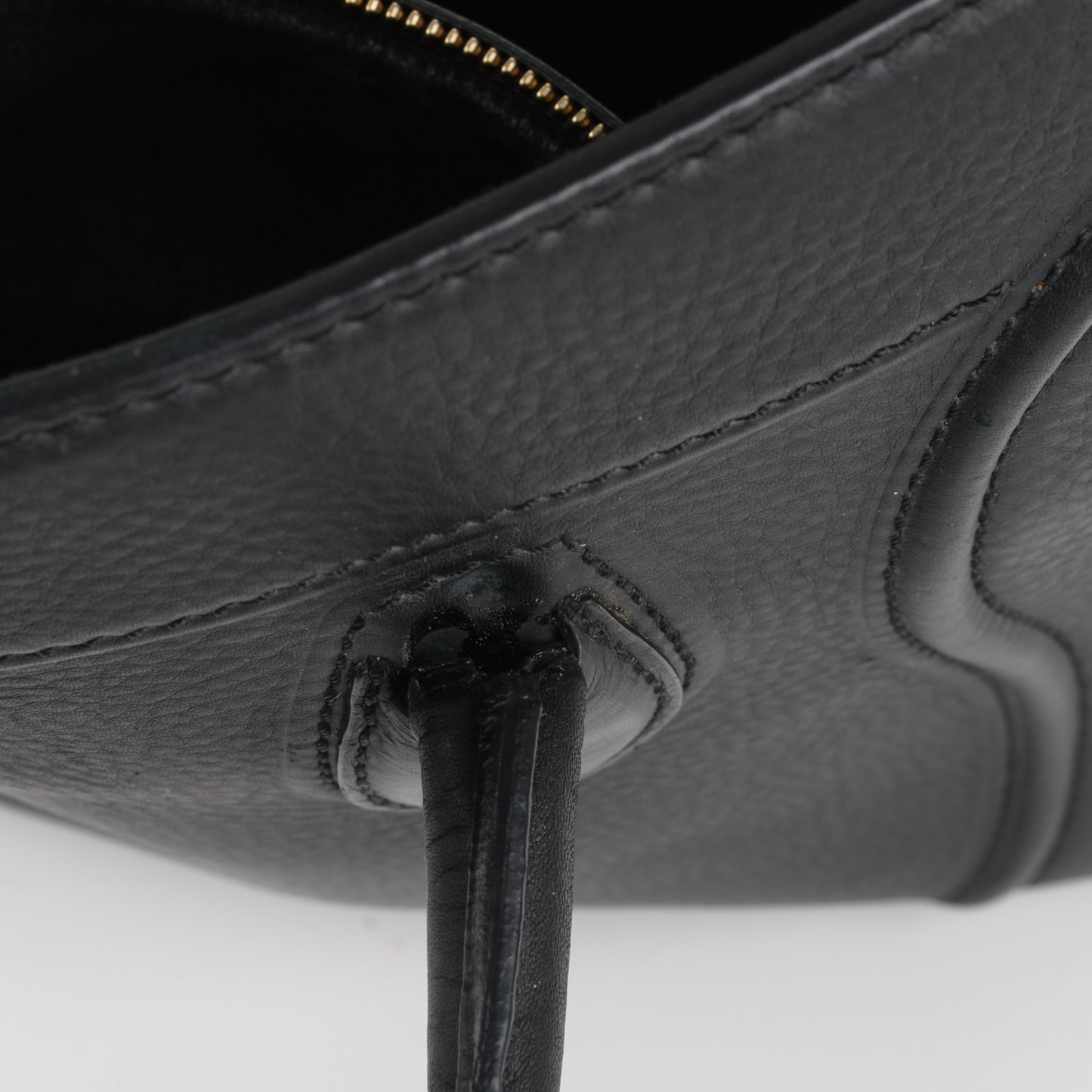 Supple Calfskin Medium Phantom Luggage Black