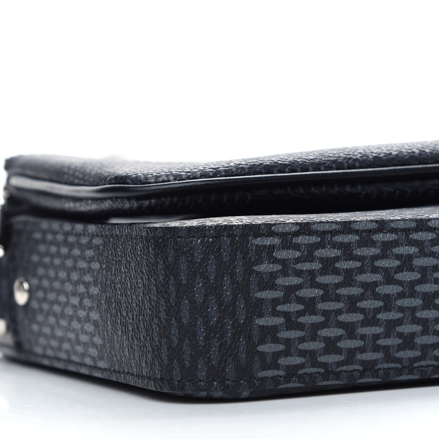 Louis Vuitton Damier Graphite 3D Trio Messenger 7 of 8