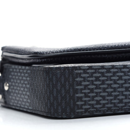 Louis Vuitton Damier Graphite 3D Trio Messenger 7 of 8