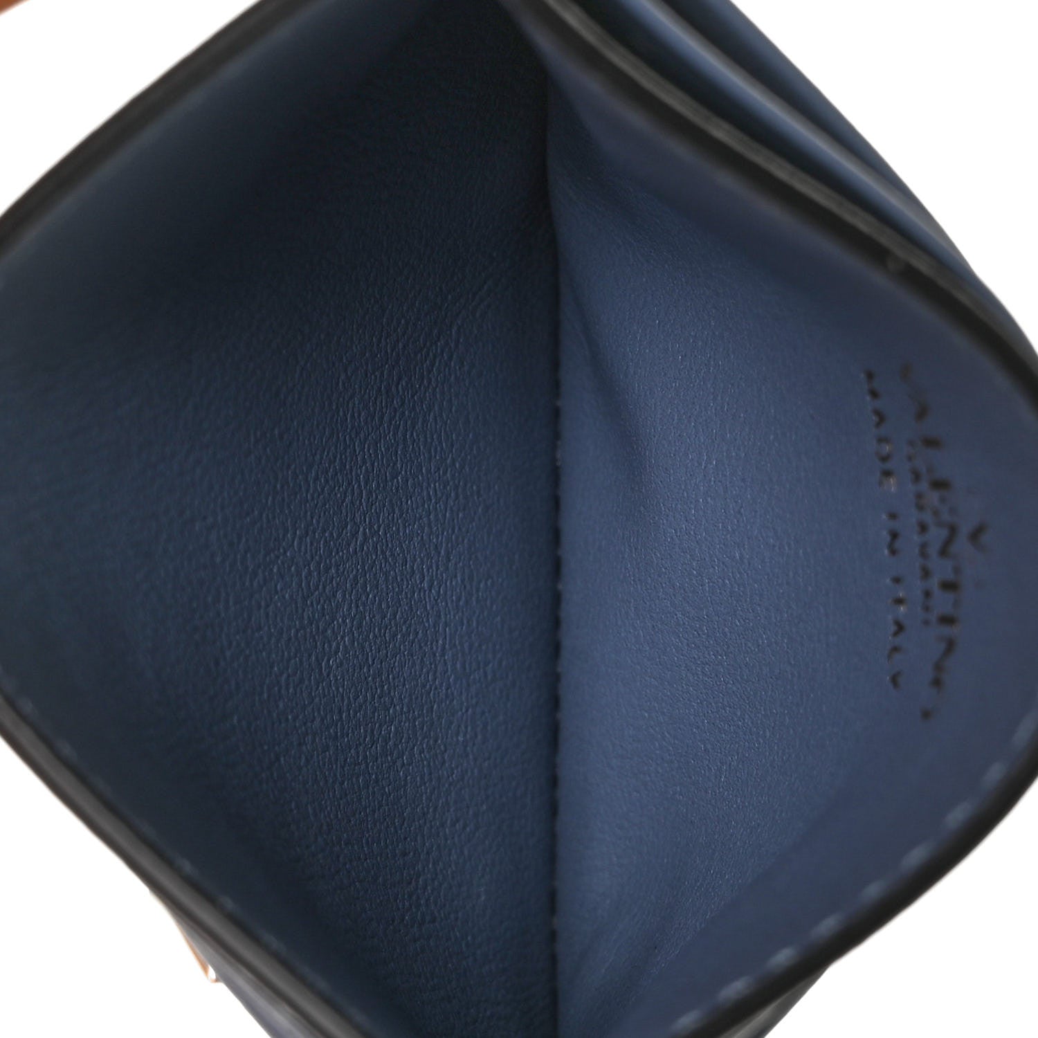 Valentino Garavani Vitello Rockstud Card Holder Niagara 5 of 9