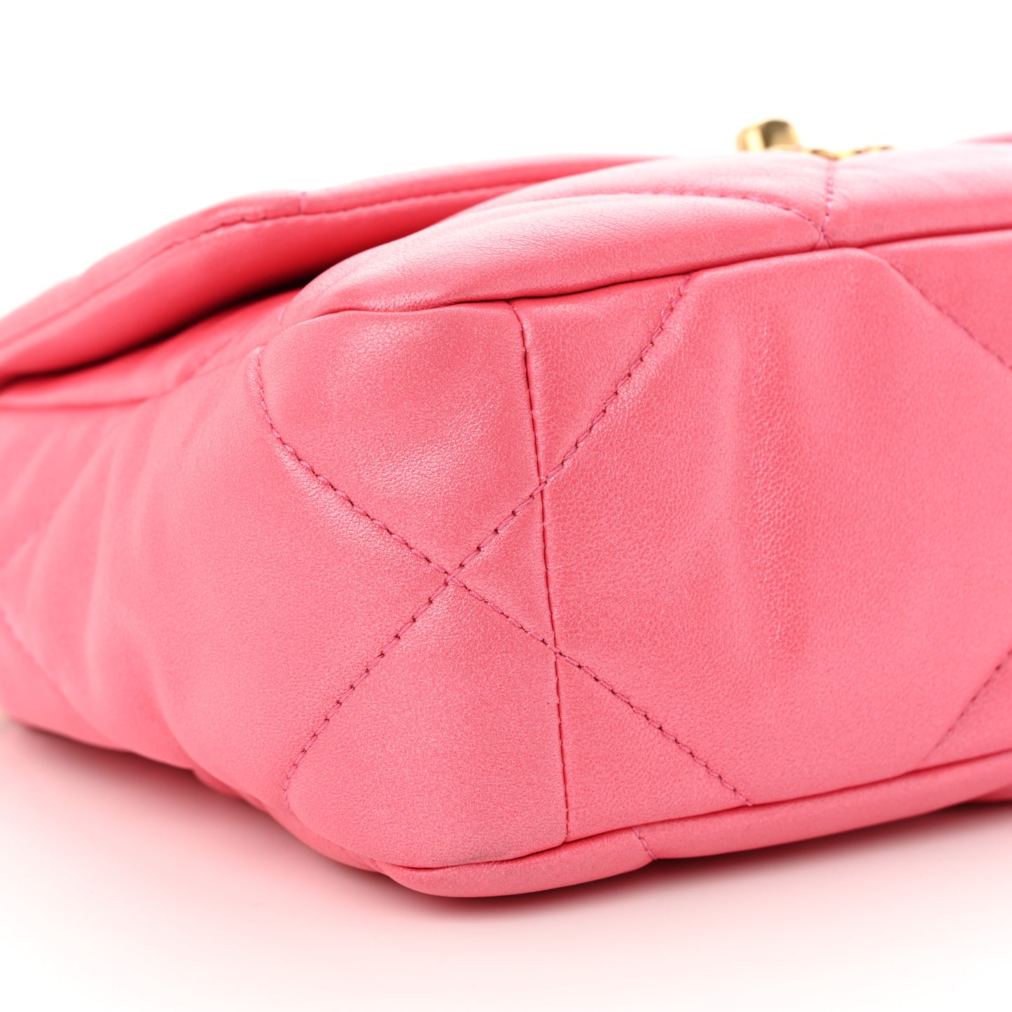 Shiny Lambskin Quilted Medium Chanel 19 Flap Pink