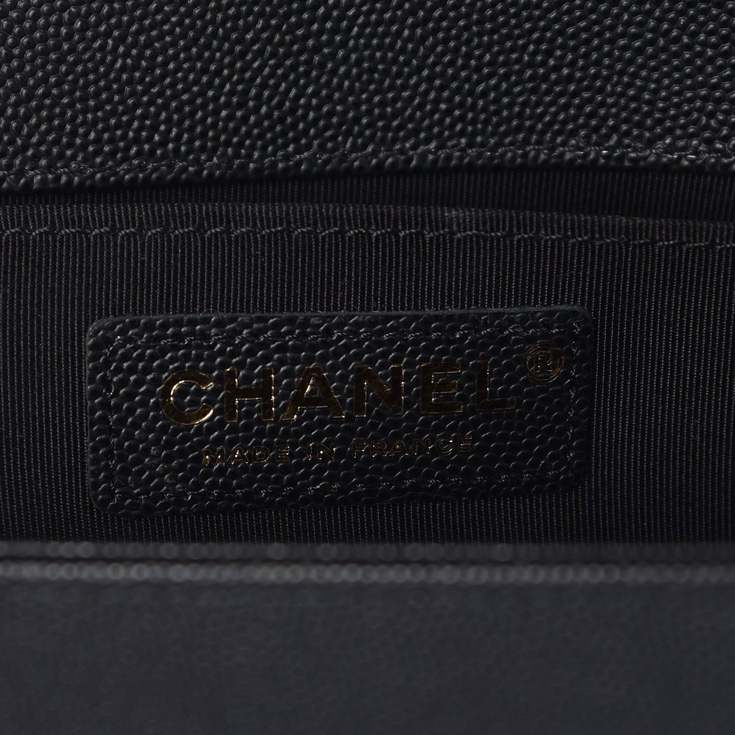 Caviar Quilted Medium Boy Flap Black