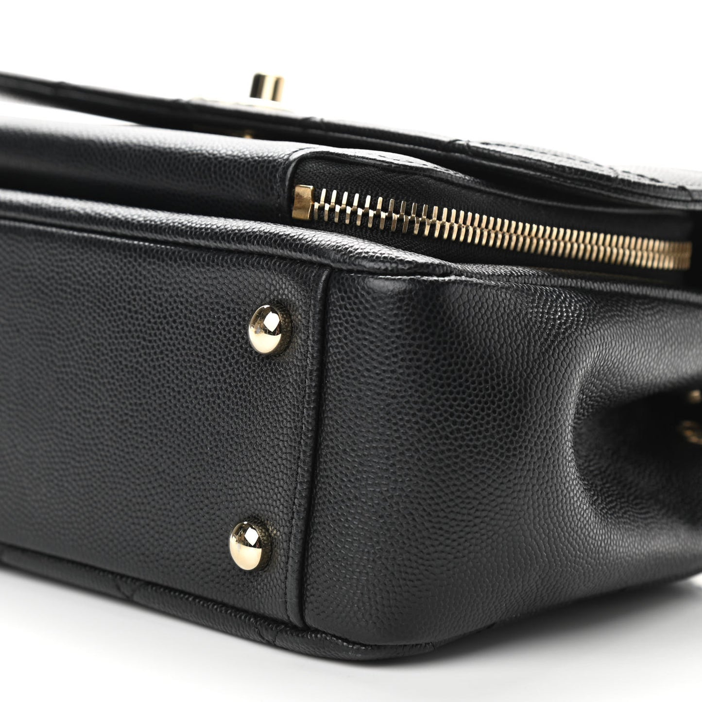 Caviar Quilted Medium Business Affinity Flap Black
